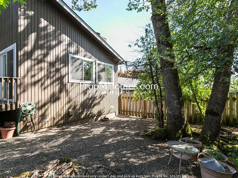 950 Lake Front Rd — Photo 28
