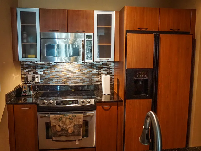 100 NE 6th St #303 — Photo 11