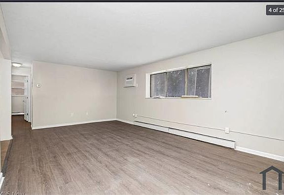 4th image of 5382 Lee Rd