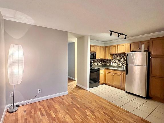 3rd image of 630 Central Ave APT 212