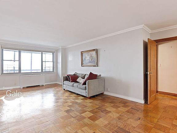3rd image of 70-25 Yellowstone Blvd APT 24C