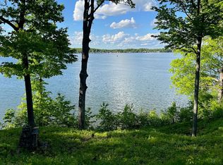 3931 S Shore Dr, Lapeer, MI 48446