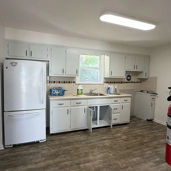 31 E Colorado Ave — Photo 2
