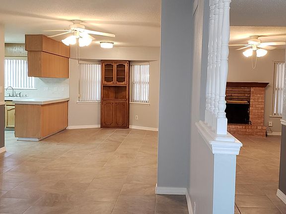 2nd image of 2104 Harwood Dr