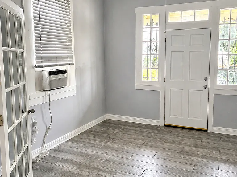 1836 Marigny St #1836 — Photo 2