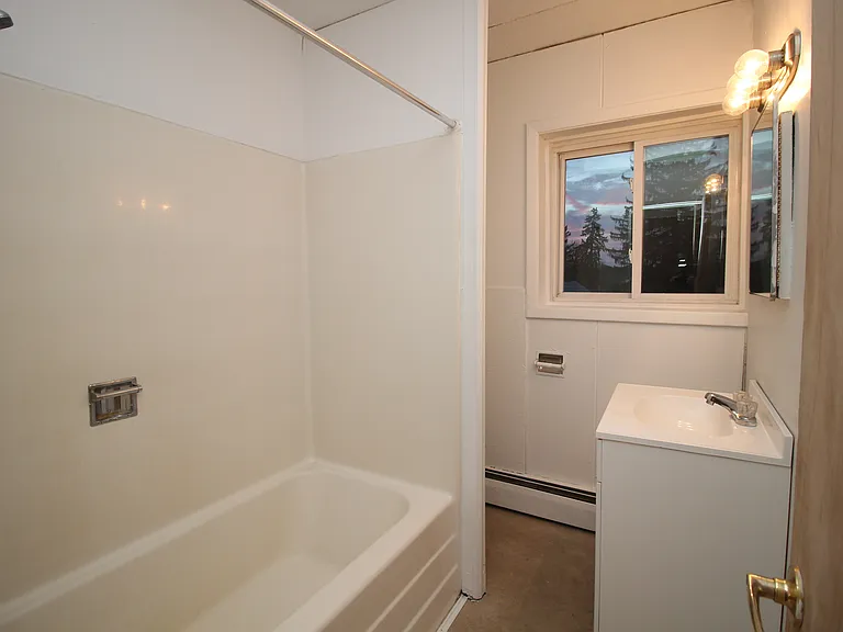 2 Griswold St #5 — Photo 4
