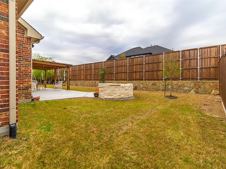 9785 Hickory Hill Rd — Photo 33