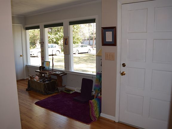 5th image of 503 N Englewood Ave