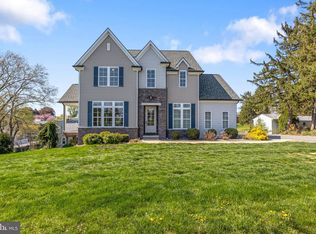 701 E Winding Hill Rd, Mechanicsburg, PA 17055