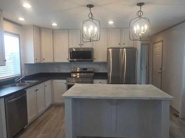 116 Hickory Dr #116HIC, Morton, IL 61550