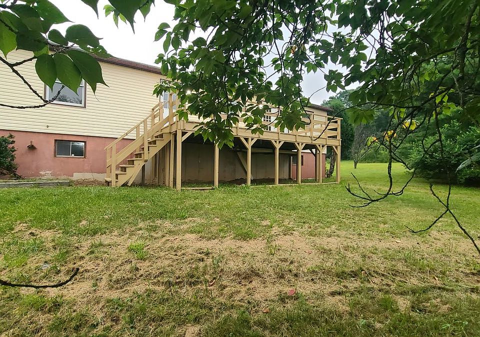 2nd image of 15 Sei Pike Ln