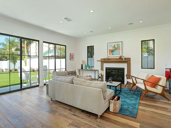 3rd image of 2421 Louella Ave