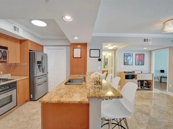 401 SW 4th Ave APT 301, Fort Lauderdale, FL 33394