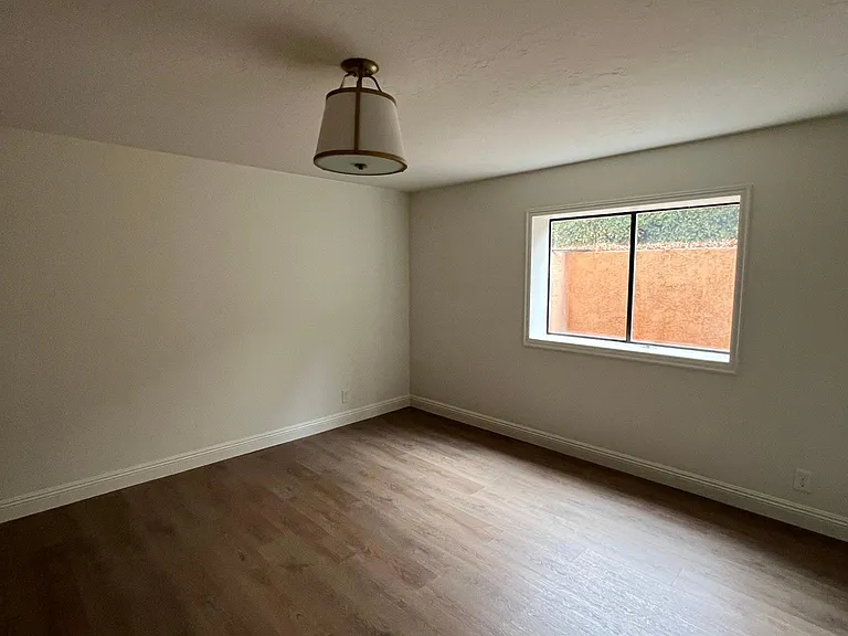 1054 Wesley Powell Dr #2 — Photo 23
