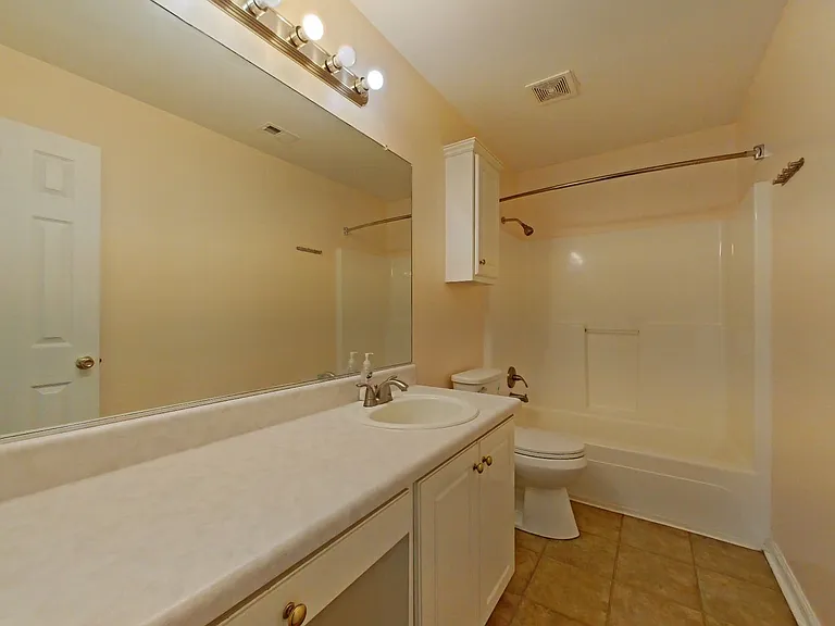 402 Northrop Pl — Photo 16