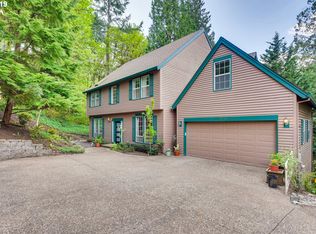 11519 SW Streamside Ct, Portland, OR 97219