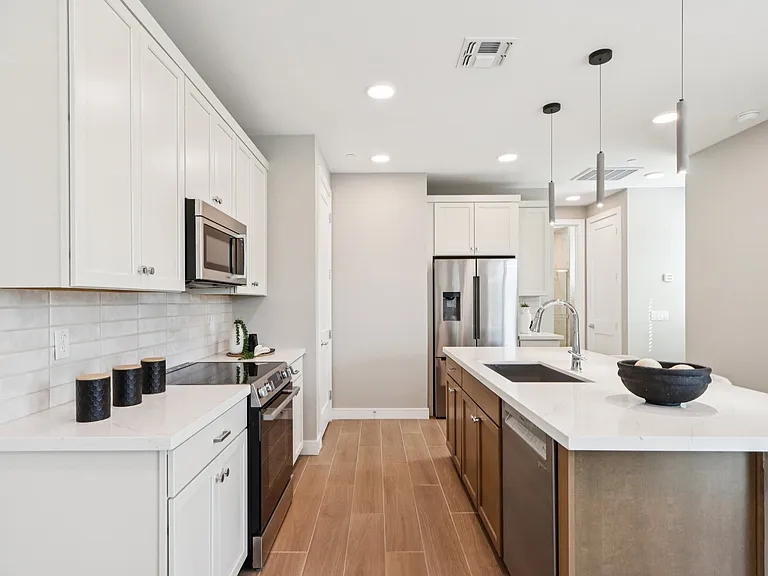 The Roosevelt Townhomes — Photo 12