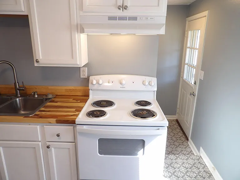 604 Taylor Ave #2 — Photo 33