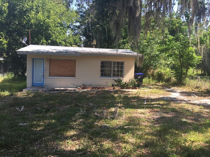 1st image of 2333 Valley Dr