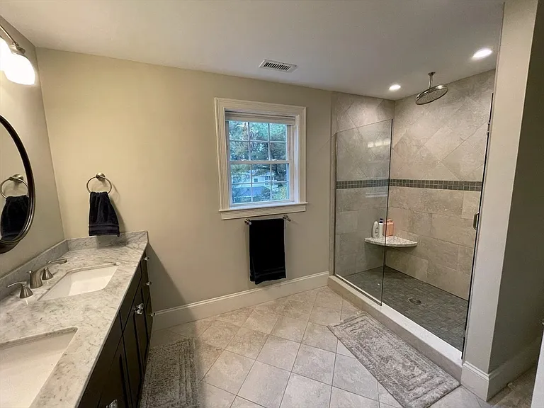 90 Circuit Ave #1 — Photo 15