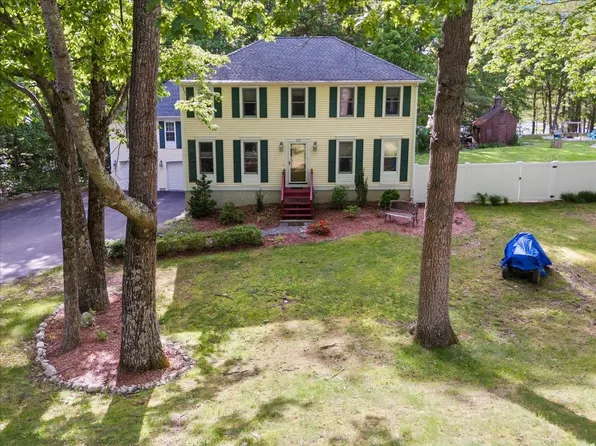 28 Paul Avenue, Derry, NH 03038