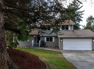 2290 Darvic Pl, Oak Harbor, WA 98277