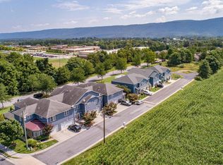 248 Parkside Ct, Woodstock, VA