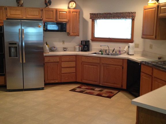3rd image of 7085 Shawnee Hills Dr