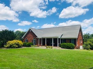 117 Pinnix Dr, Lexington, NC 27295