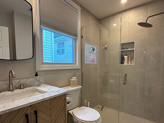 New modern bathroom with luxury finishes!