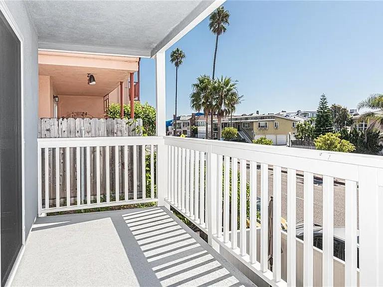 1808 W Balboa Blvd #B — Photo 27