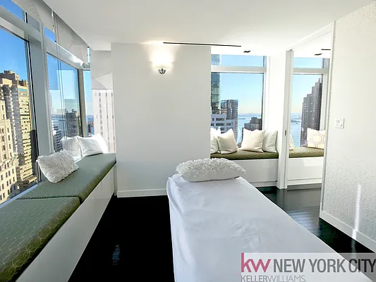 Rented by Keller Williams NYC | media 31