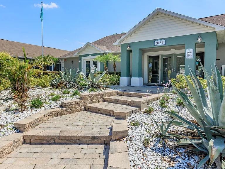 Ariel Springs — Photo 19