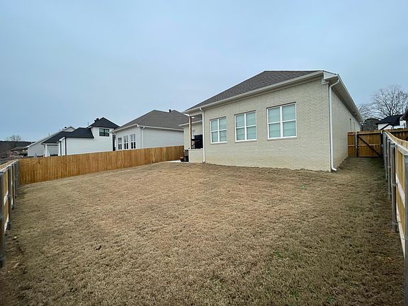 2nd image of 1645 Poteete Dr