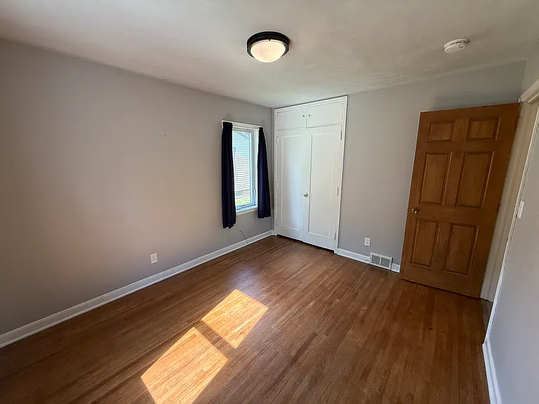 Back bedroom