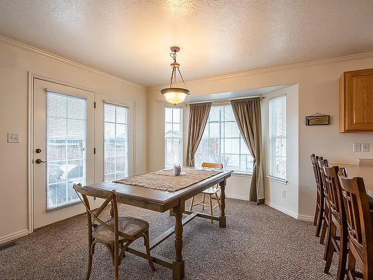 732 E Hamlet Cir S — Photo 2