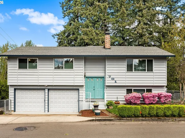 701 NE Foothills Dr, Estacada, OR 97023