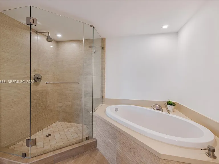 7928 East Dr #106 — Photo 29