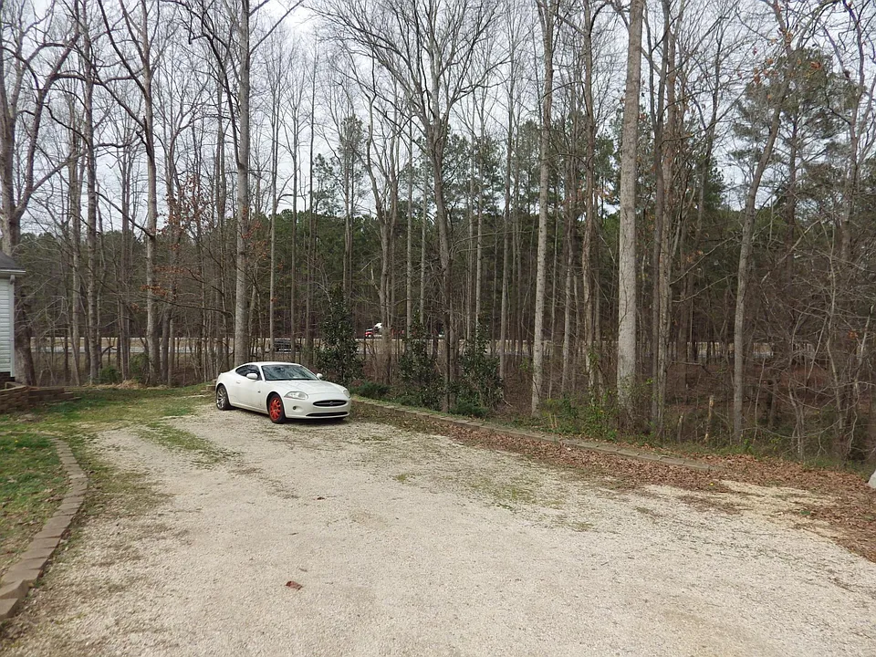 7582 Bayberry Ln