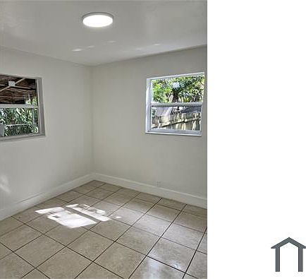 5th image of 2580 NE 182nd Ter