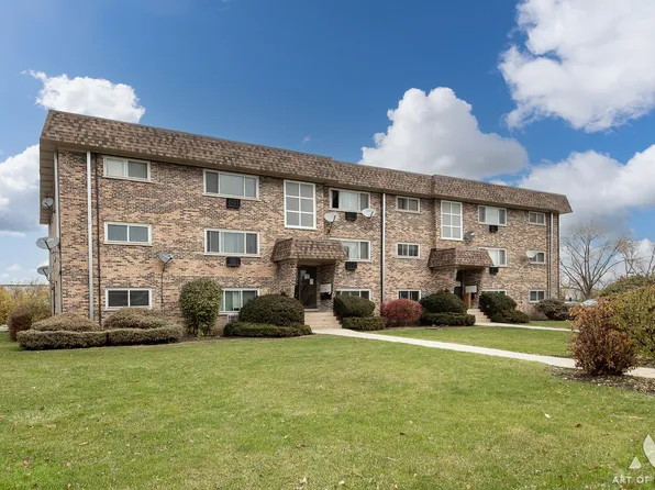 1003 Argyle St APT 5A, Bensenville, IL 60106