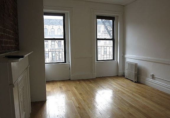 2nd image of 707 9th Ave APT 4FN
