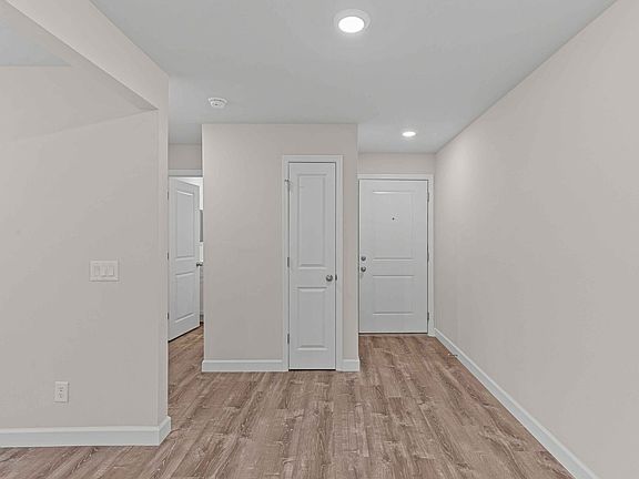 5th image of 2000 Sherman Square Dr #2008