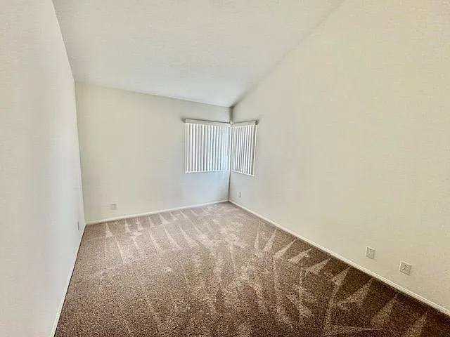 18336 Algiers St — Photo 5