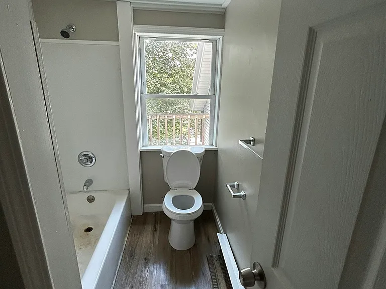 150 S Main St #7 — Photo 7
