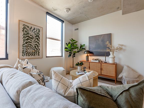 2nd image of 7 Fairbank Ave #1193940