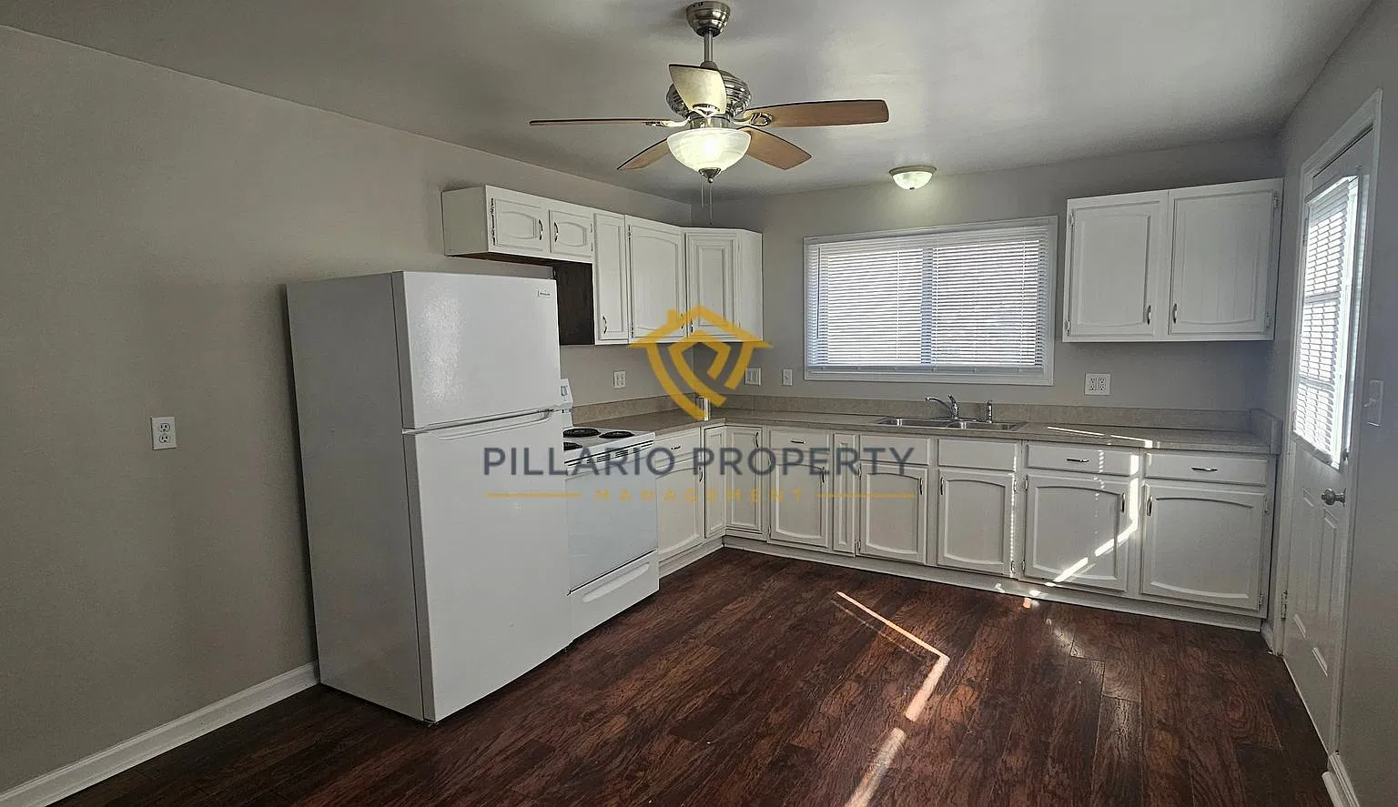 621 W Adams St — Photo 3