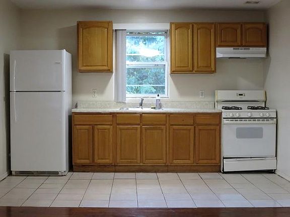 3rd image of 93-30 197th St
