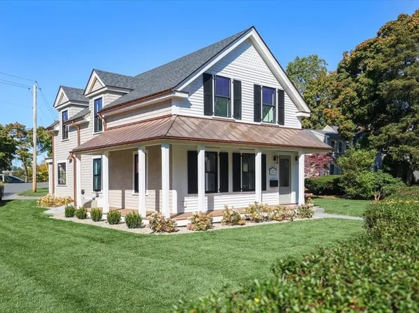 47 Elm St, Hingham, MA 02043