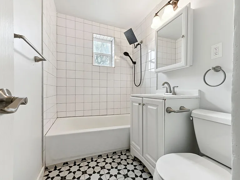 1520 Oneida St #B — Photo 20